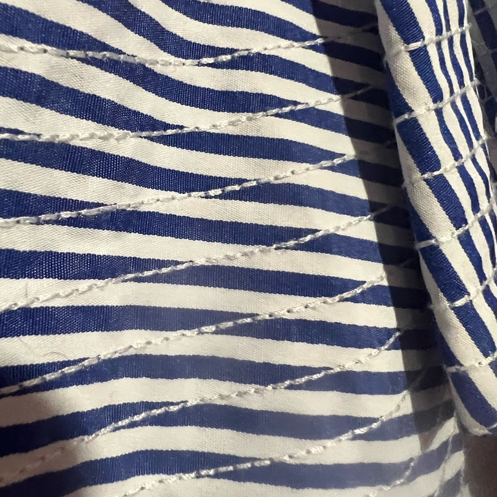 Too small - Picture 5 of 6